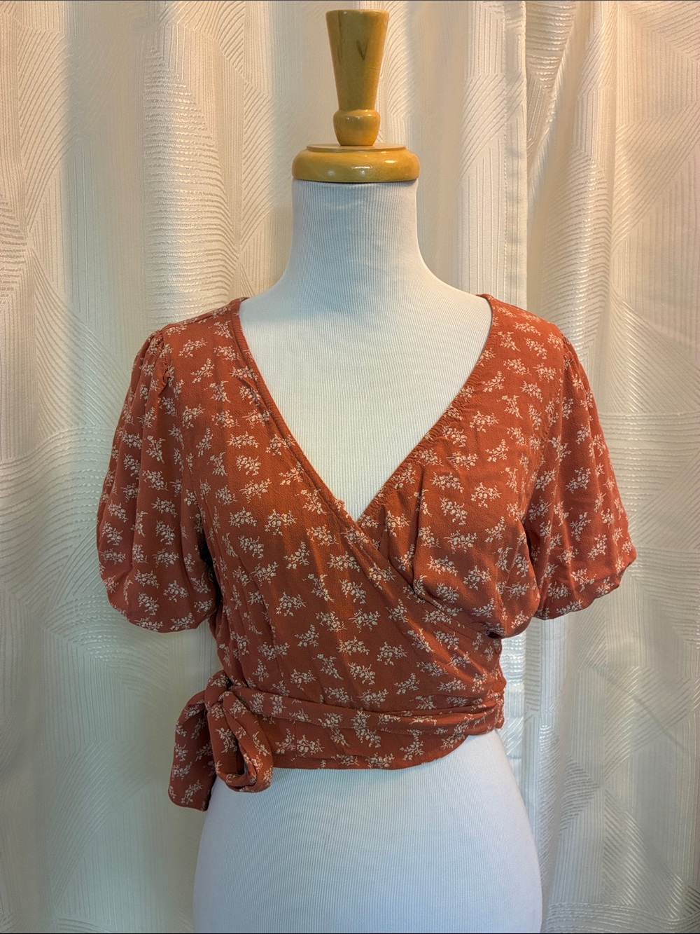 American Eagle Outfitters Rust Floral Wrap Crop Top